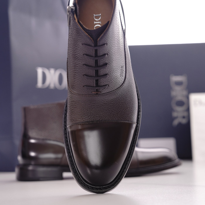 BOOTS  (Male)38-45=