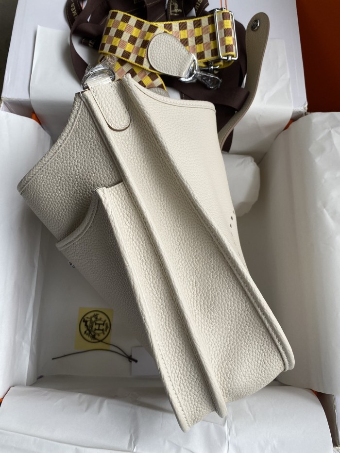 Evelyne Clemence “30*28*7CM”-0551=