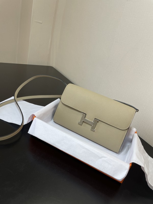 Constance To Go Wallet Epsom“20.5*13*2CM”-0001=