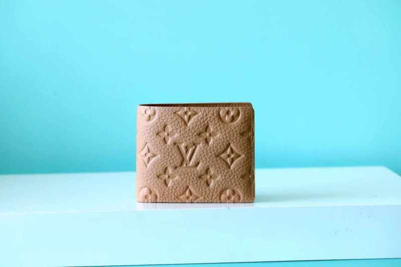 Multiple Wallet Monogram Shadow “11.5*9*1.5CM” 022