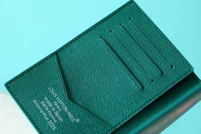 Passport Cover “14*10*2.5CM” 022