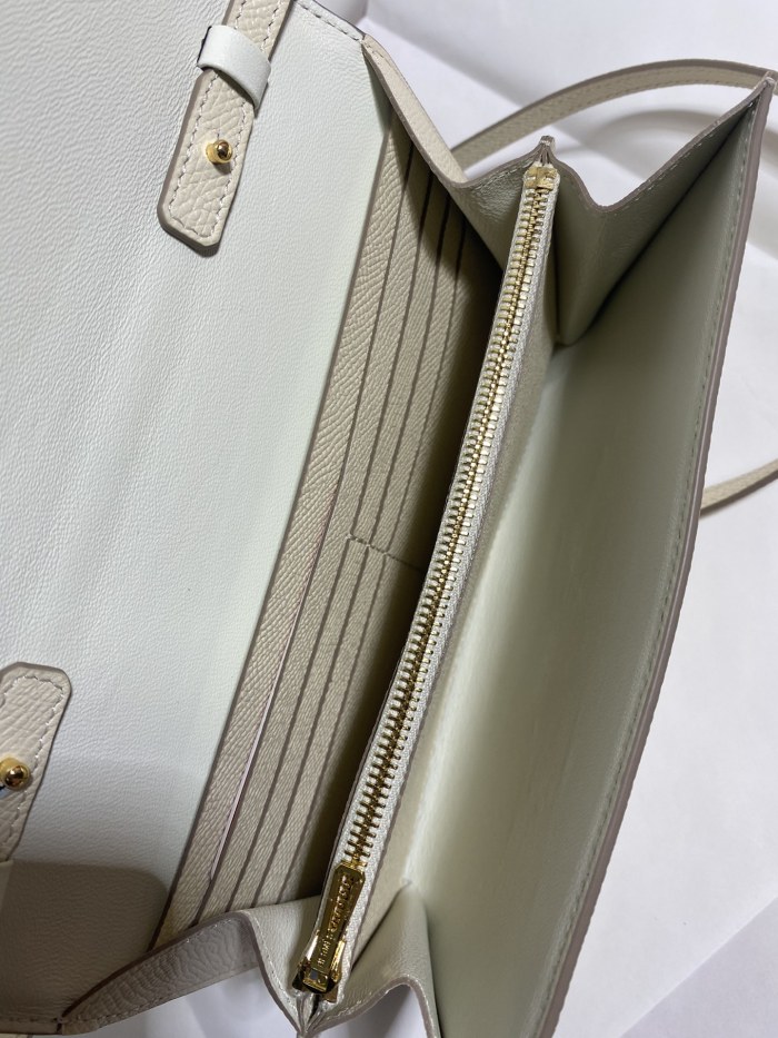 Constance To Go Wallet Epsom“20.5*13*2CM”-0001=