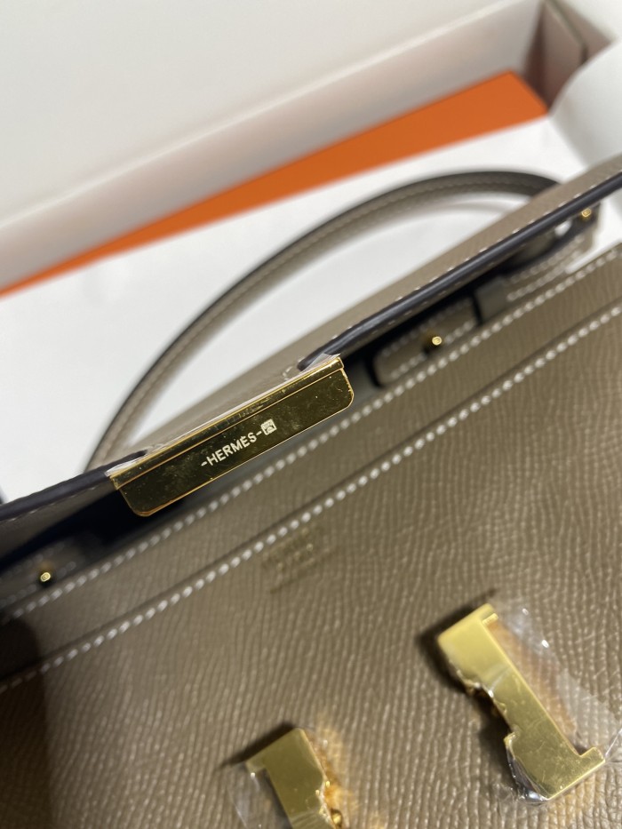 Constance To Go Wallet Epsom“20.5*13*2CM”-0001=