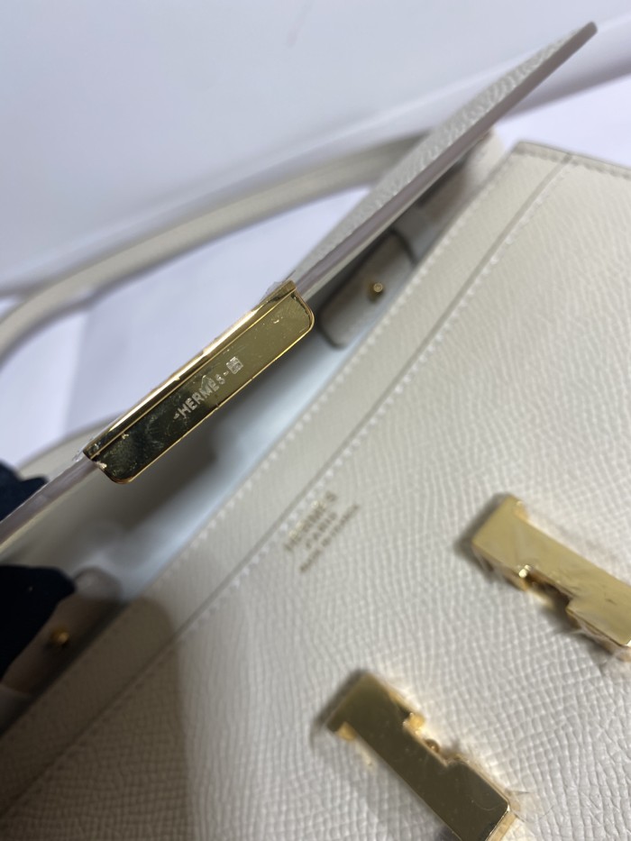 Constance To Go Wallet Epsom“20.5*13*2CM”-0001=