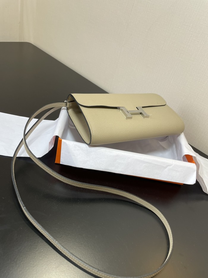 Constance To Go Wallet Epsom“20.5*13*2CM”-0001=