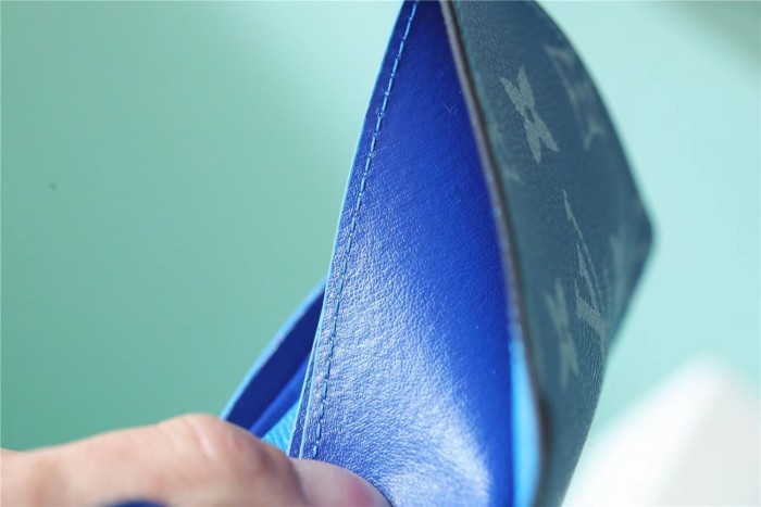 Multiple Wallet Monogram Shadow “11.5*9*1.5CM” 022