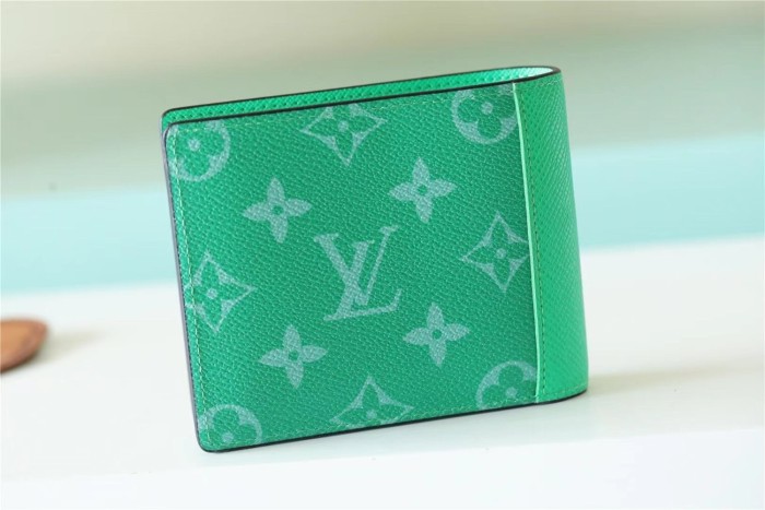 Multiple Wallet Monogram Shadow “11.5*9*1.5CM” 022