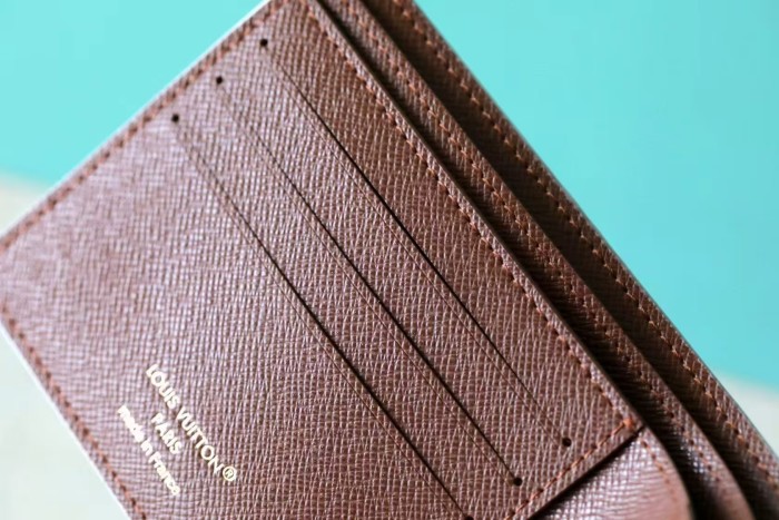 Multiple Wallet Monogram Shadow “11.5*9*1.5CM” 022