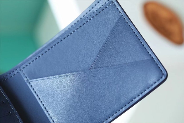 Multiple Wallet Monogram Shadow “11.5*9*1.5CM” 022