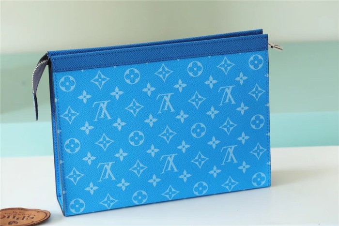 MM Pochette Voyage “27*21*6CM” 053