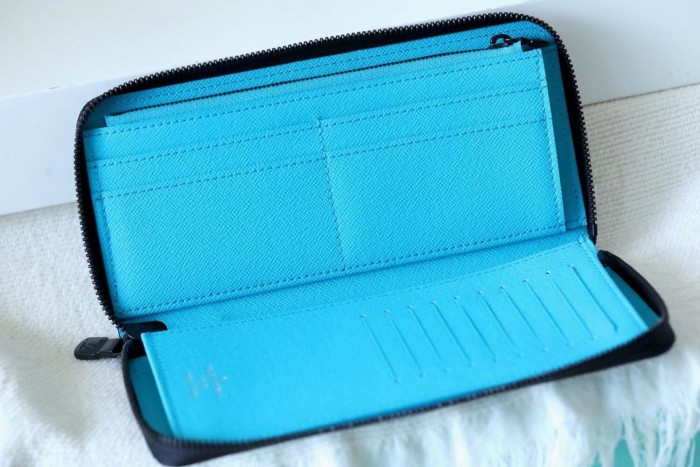 Zippy Wallet Vertical “20*10*2CM” 003