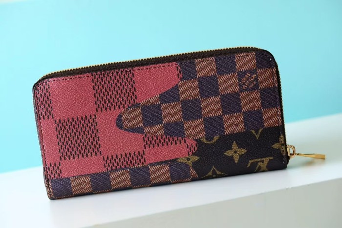 Zippy Wallet Monogram “21*10*2.5CM” 082