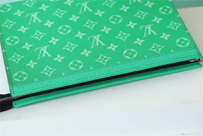 MM Pochette Voyage “27*21*6CM” 053