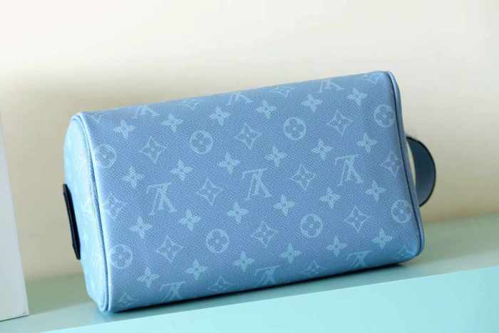 Locker Dopp Kit “28*16.5*15CM” 053
