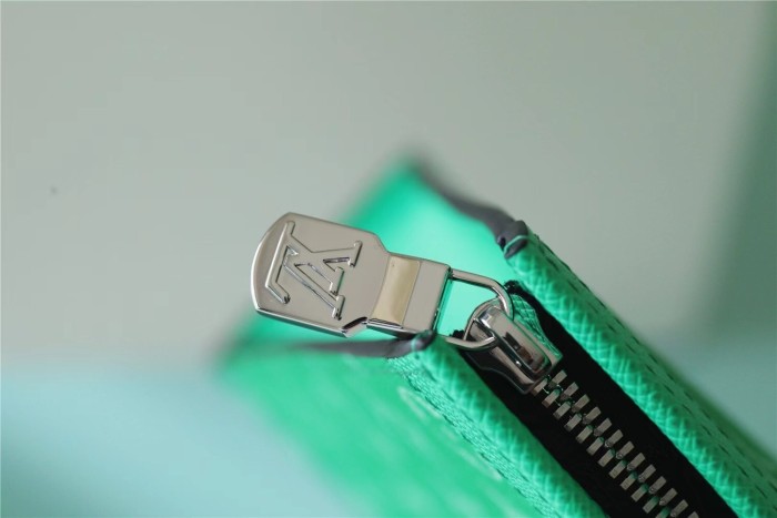 MM Pochette Voyage “27*21*6CM” 053