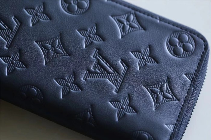 Zippy Wallet Vertical “20*10*2CM” 092