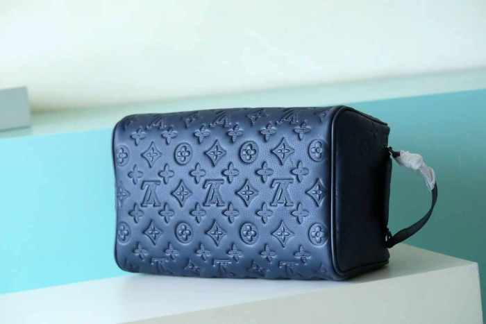Locker Dopp Kit “28*16.5*15CM” 053