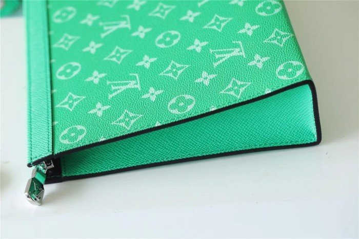 MM Pochette Voyage “27*21*6CM” 053