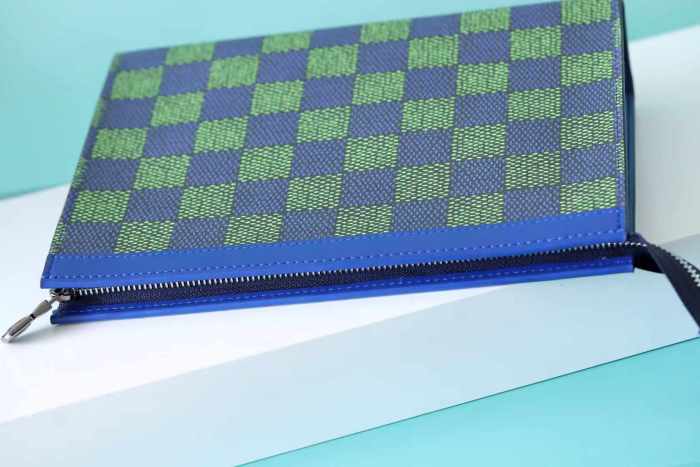 MM Pochette Voyage “27*21*6CM” 053