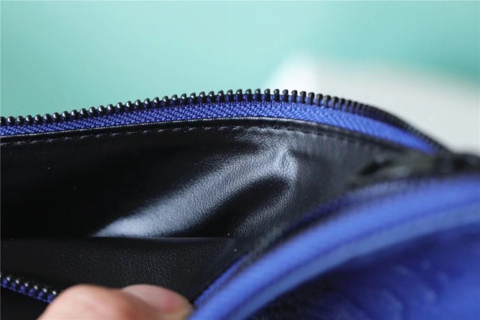 Zippy Wallet Vertical “20*10*2CM” 003