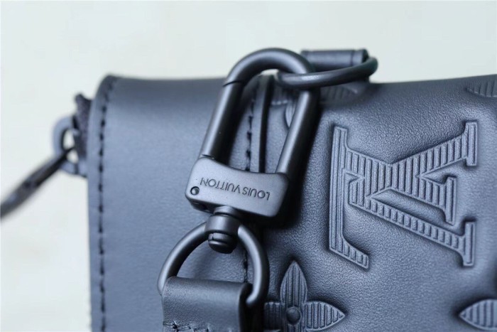 Discovery Pochette To Go “30*21.5*1CM” 053
