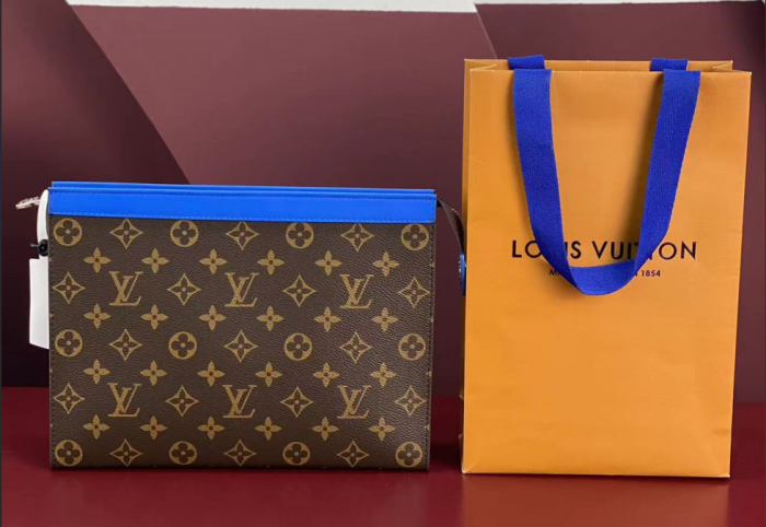 MM Pochette Voyage “27*21*6CM”  053