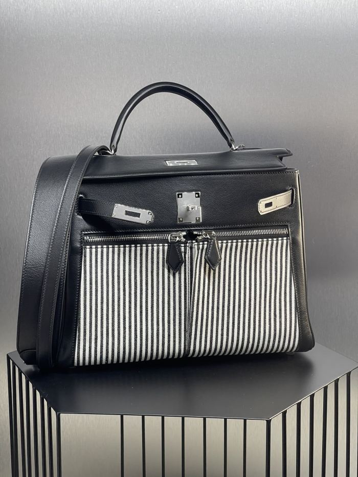 Kelly Lakis 28 Swift-Canvas“28*22*10CM”-0062=