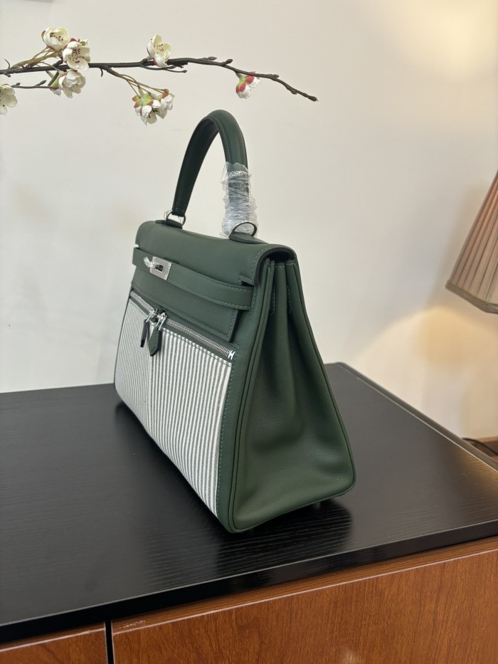 Kelly Lakis Box-Canvas“32*23*11CM”-0062=