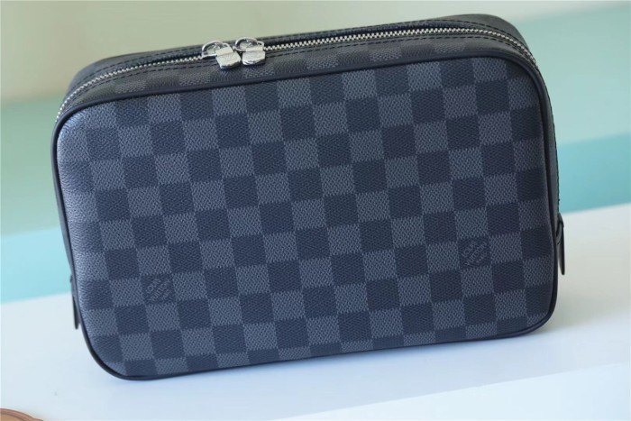 Aerogram Pouch “26*17*7CM” 032