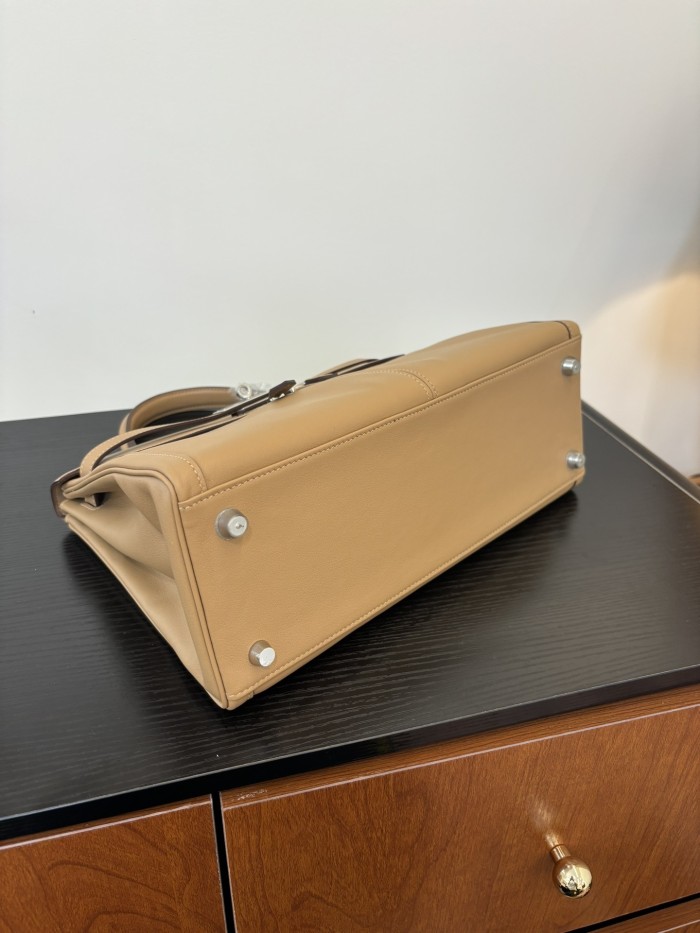 Kelly Lakis Box-Canvas“32*23*11CM”-0062=