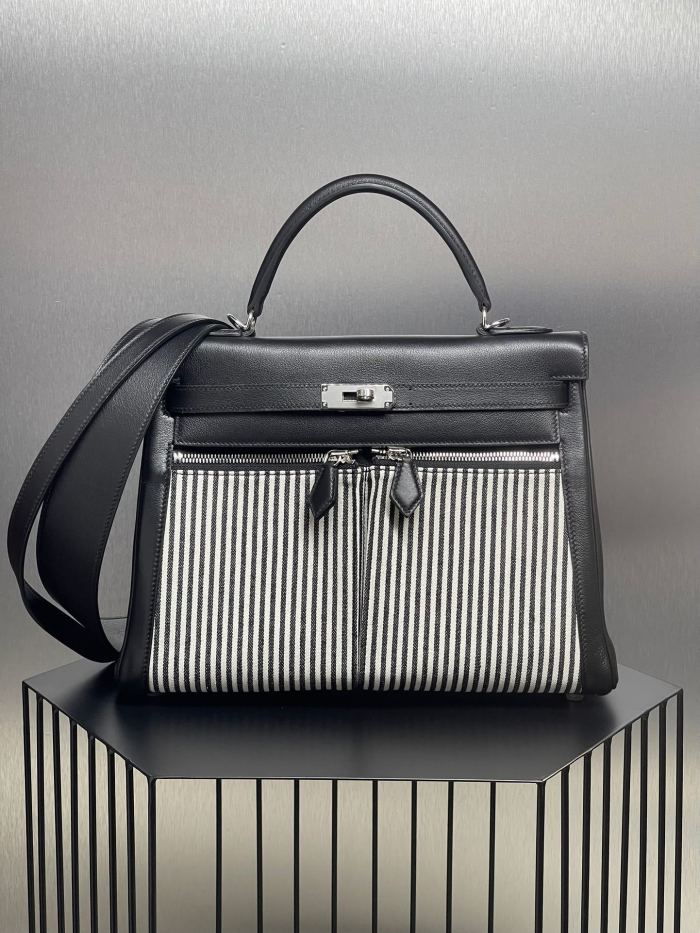 Kelly Lakis 28 Swift-Canvas“28*22*10CM”-0062=