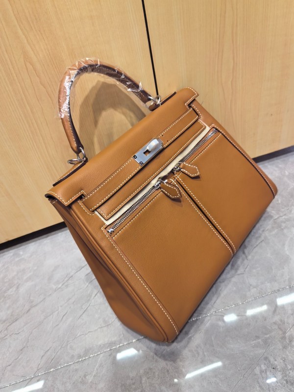 Kelly Lakis 28 Swift-Canvas“28*22*10CM”-0062=