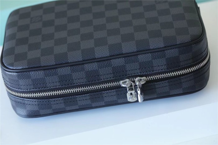 Aerogram Pouch “26*17*7CM” 032