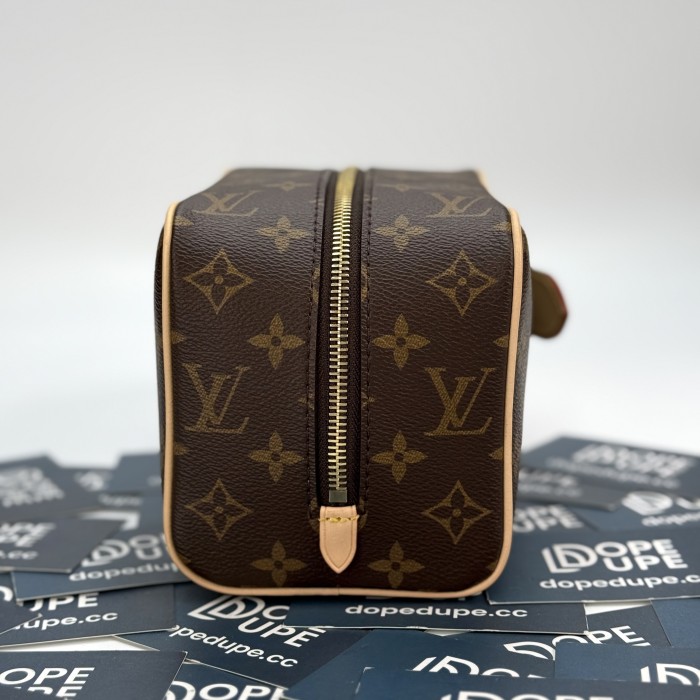 Dopp Kit Locker “28*16.5*15CM” 033