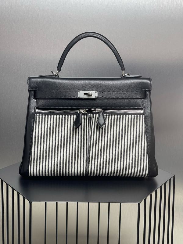 Kelly Lakis 28 Swift-Canvas“28*22*10CM”-0062=