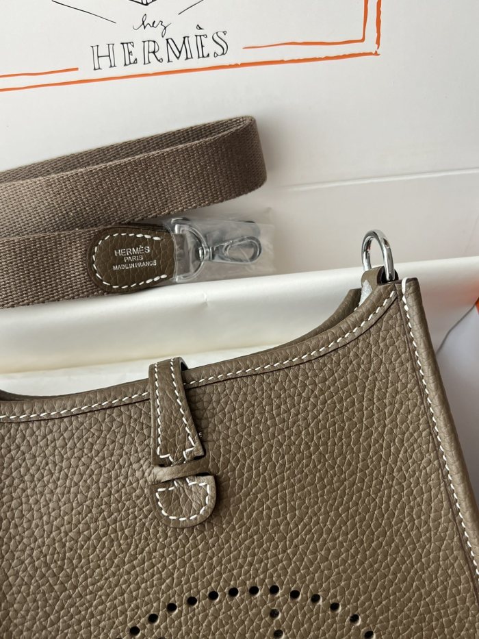 Evelyne Togo“18*17*6CM”-008=