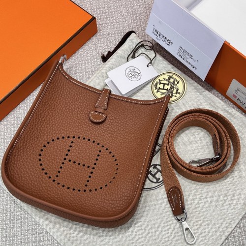 Evelyne Togo 18*16*6CM-008=