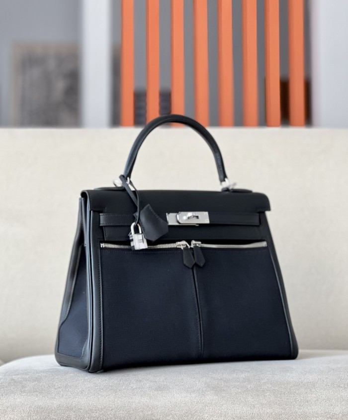 Kelly Lakis 32 Box-Canvas“32*23*10.5CM”-0062=