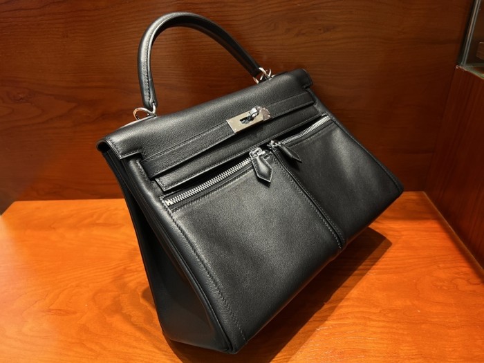 Kelly Lakis 32 Box-Canvas“32*23*10.5CM”-0062=