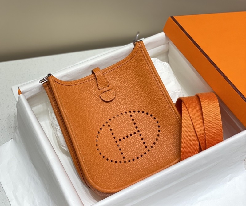 Evelyne Togo“18*18*6CM”-008=