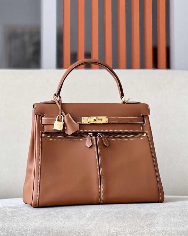 Kelly Lakis 32 Box-Canvas“32*23*10.5CM”-0062=