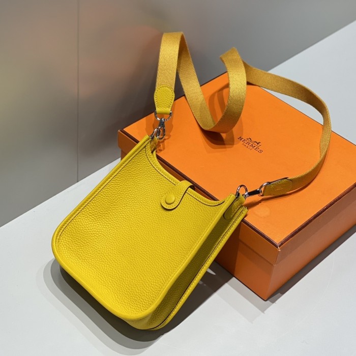 Evelyne Togo“18*18*6CM”-008=