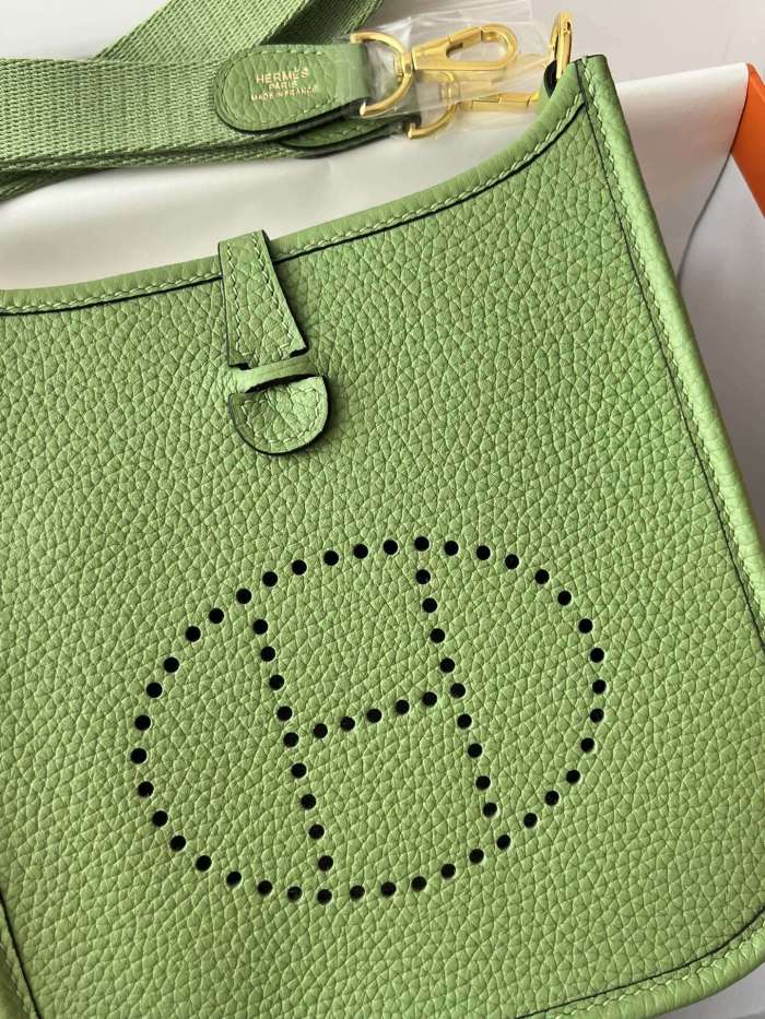 Evelyne Togo“18*17*6CM”-008=