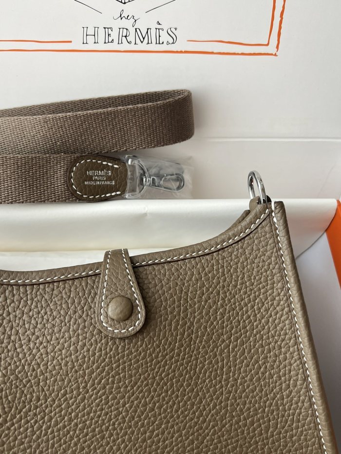 Evelyne Togo“18*17*6CM”-008=