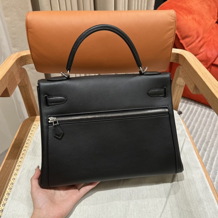 Kelly Lakis 32 Box-Canvas“32*23*10.5CM”-0062=