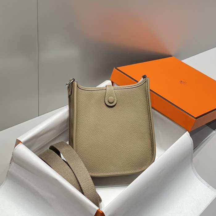 Evelyne Togo“18*18*6CM”-008=