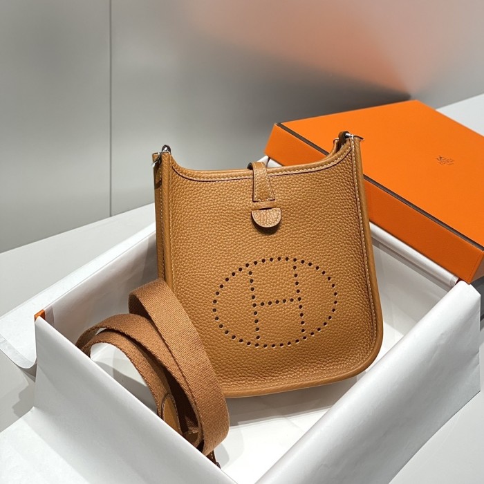 Evelyne Togo“18*18*6CM”-008=