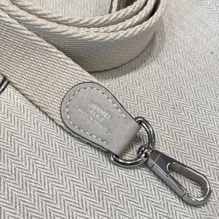 Evelyne Togo 18*16*6CM-008=