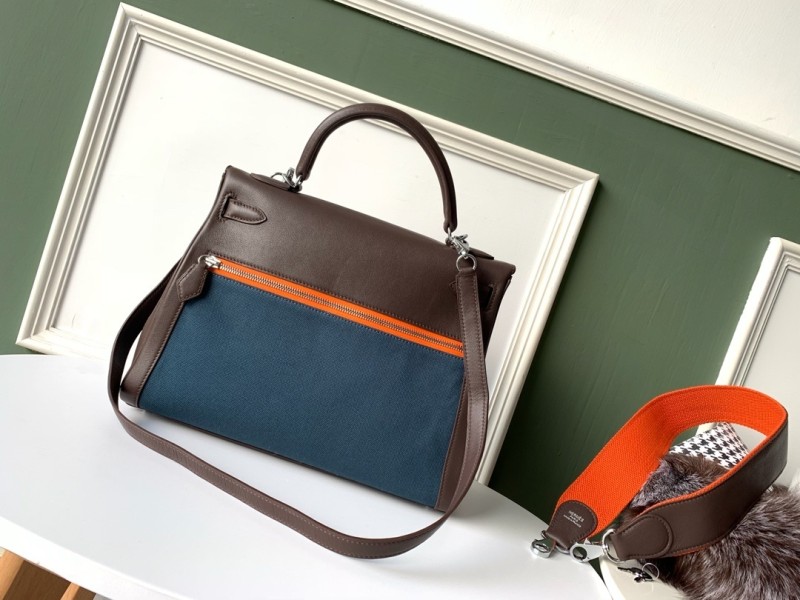 Kelly Lakis 32 Box-Canvas“32*23*10.5CM”-0062=