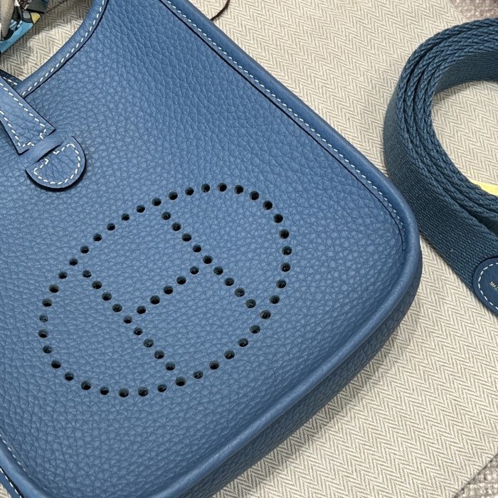 Evelyne Togo 18*16*6CM-008=